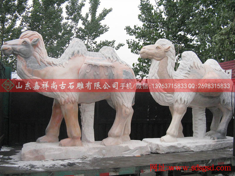 骆驼雕塑